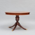 1012 3291 PEDESTAL TABLE